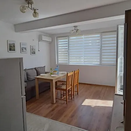 ангелина Apartment *
